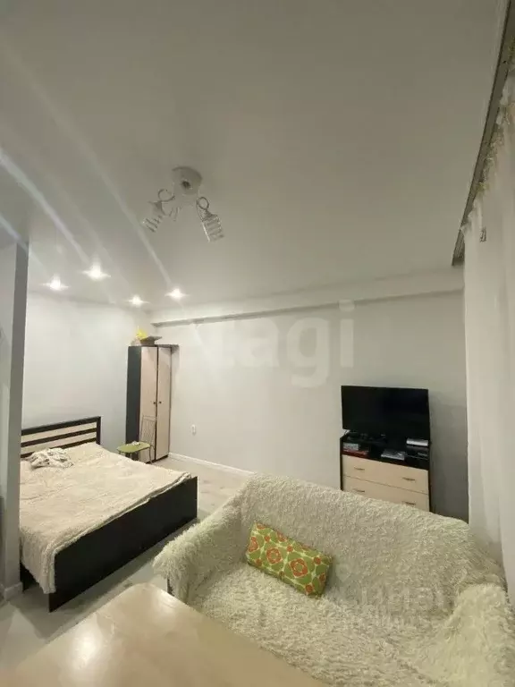 Студия Бурятия, Улан-Удэ 110-й мкр, 15 (33.0 м) - Фото 1