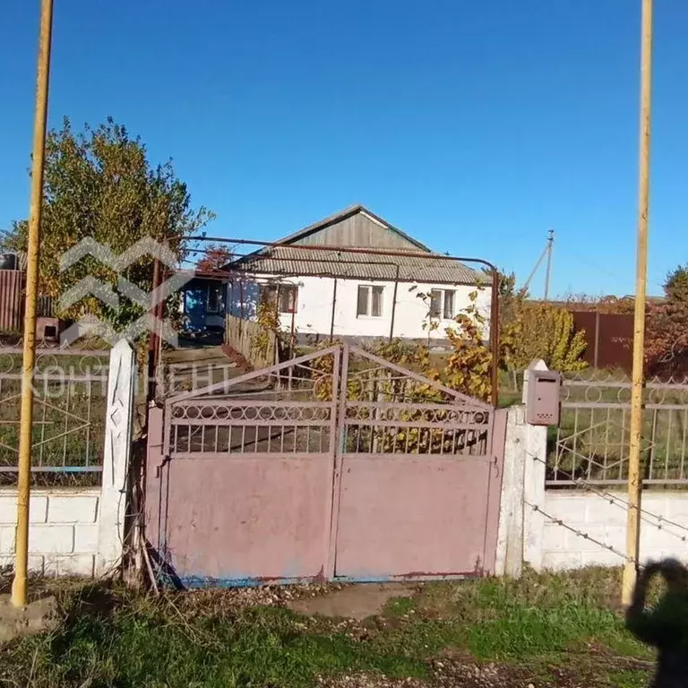 Дом в Крым, Сакский район, с. Добрушино ул. Школьная (70 м) - Фото 1