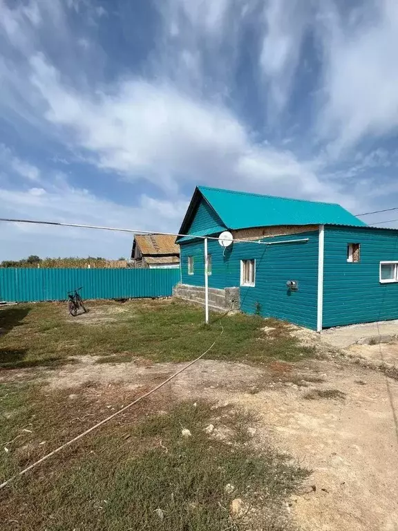 Дом в Саратовская область, Балаковский район, с. Николевка ул. Кирова, ... - Фото 2