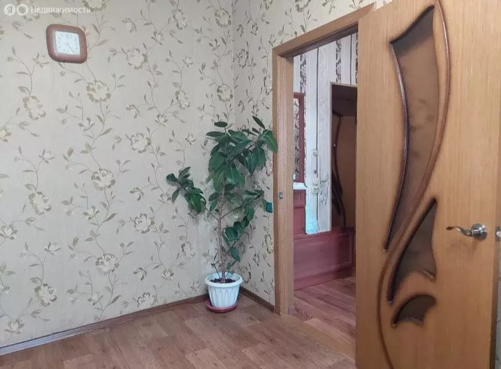 3к в 9-комнатной квартире (12.4 м) - Фото 0