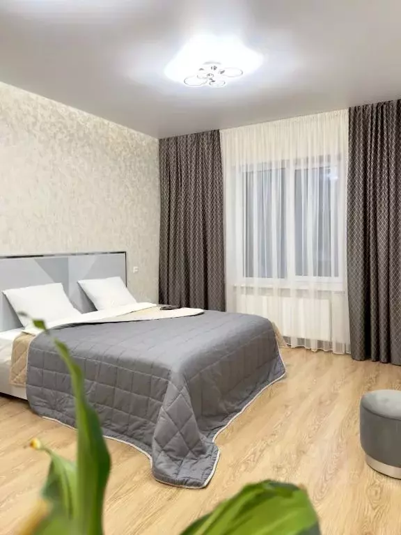 1-к кв. Ставропольский край, Ессентуки ул. Луначарского, 11 (78.0 м) - Фото 0