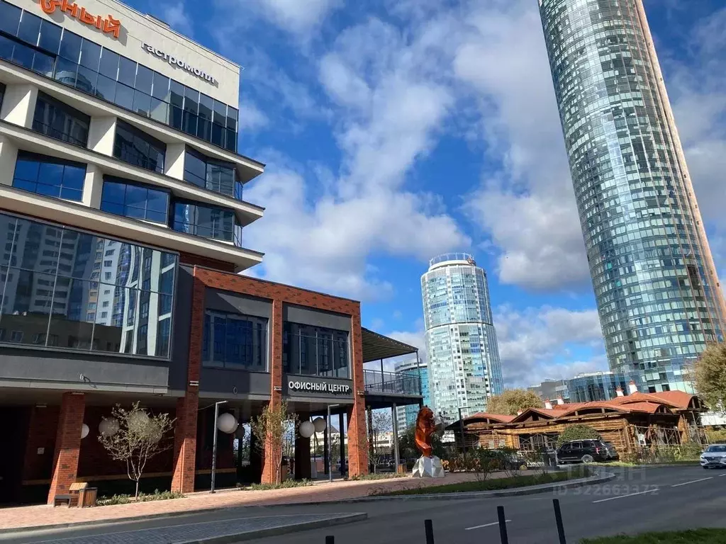 Торговая площадь в Свердловская область, Екатеринбург ул. Боевых ... - Фото 2