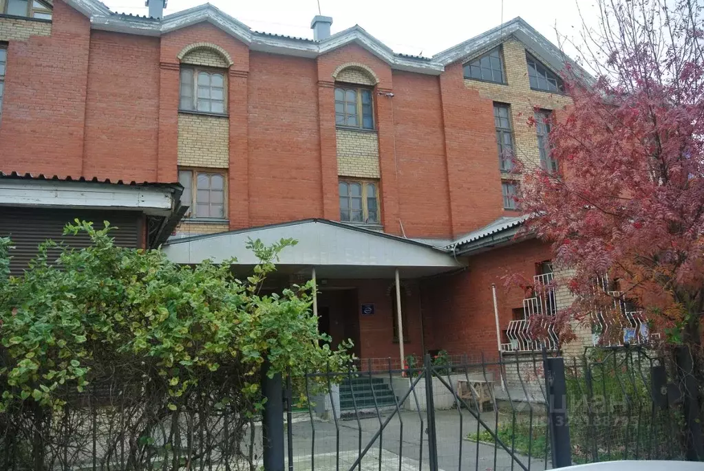 Офис в Сахалинская область, Южно-Сахалинск Невельская ул., 37 (340 м) - Фото 1