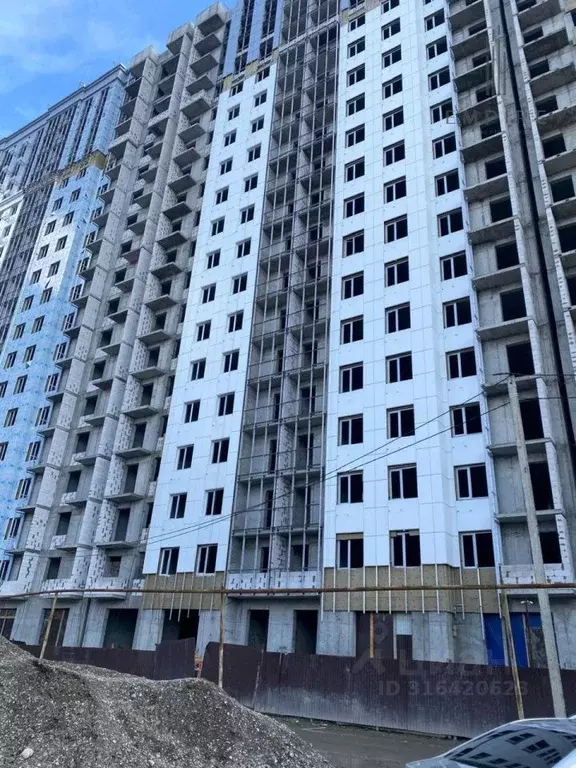 2-к кв. Чеченская республика, Грозный Ильинская ул., 14 (74.07 м) - Фото 1