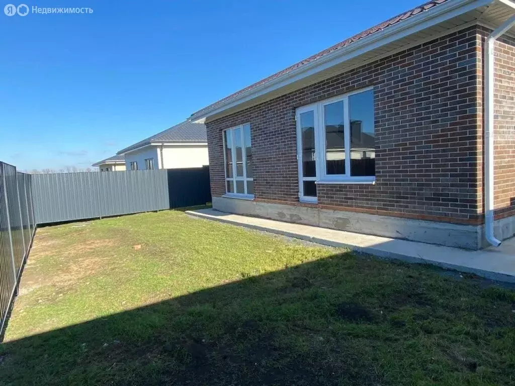 Дом в Красный Крым, улица Налбандяна (100 м) - Фото 2