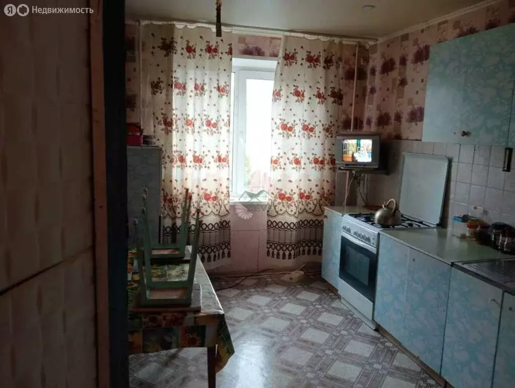 4-комнатная квартира: Энгельс, улица Тельмана, 23А (80.6 м) - Фото 1