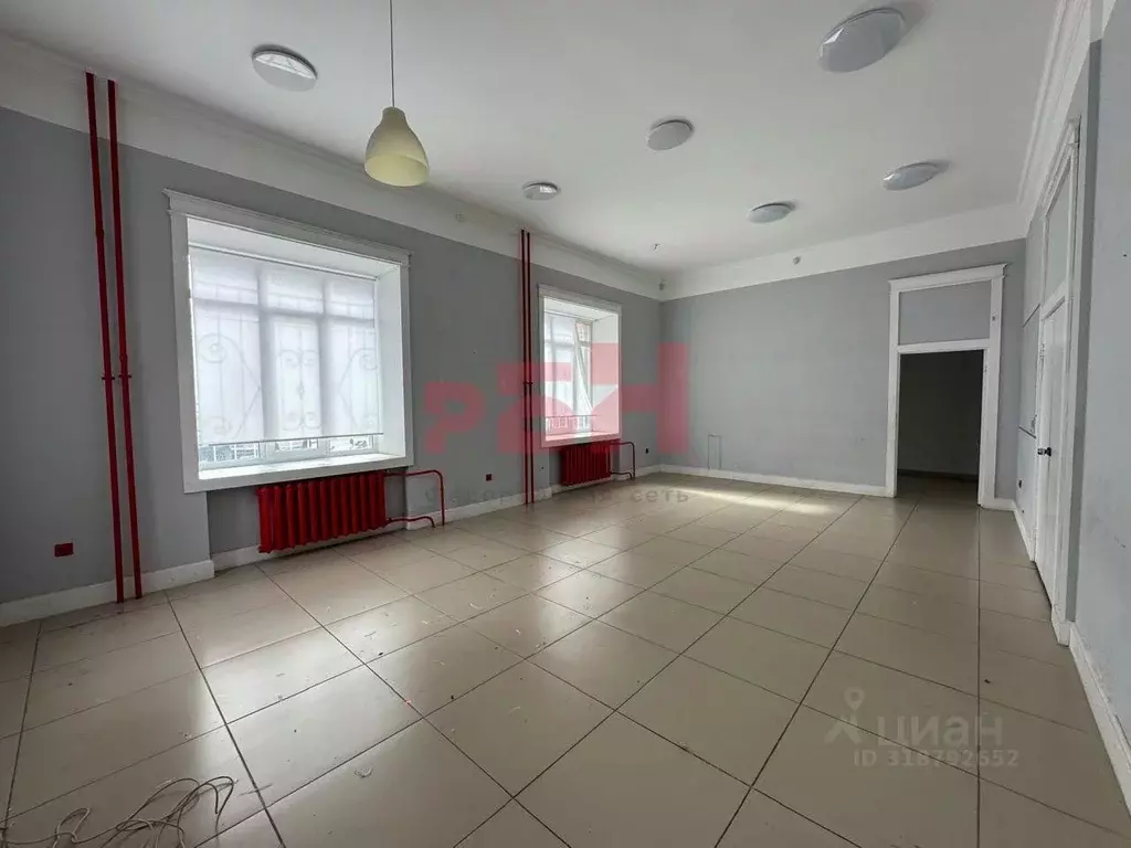 Помещение свободного назначения в Тюменская область, Тюмень 6-й мкр, ... - Фото 1