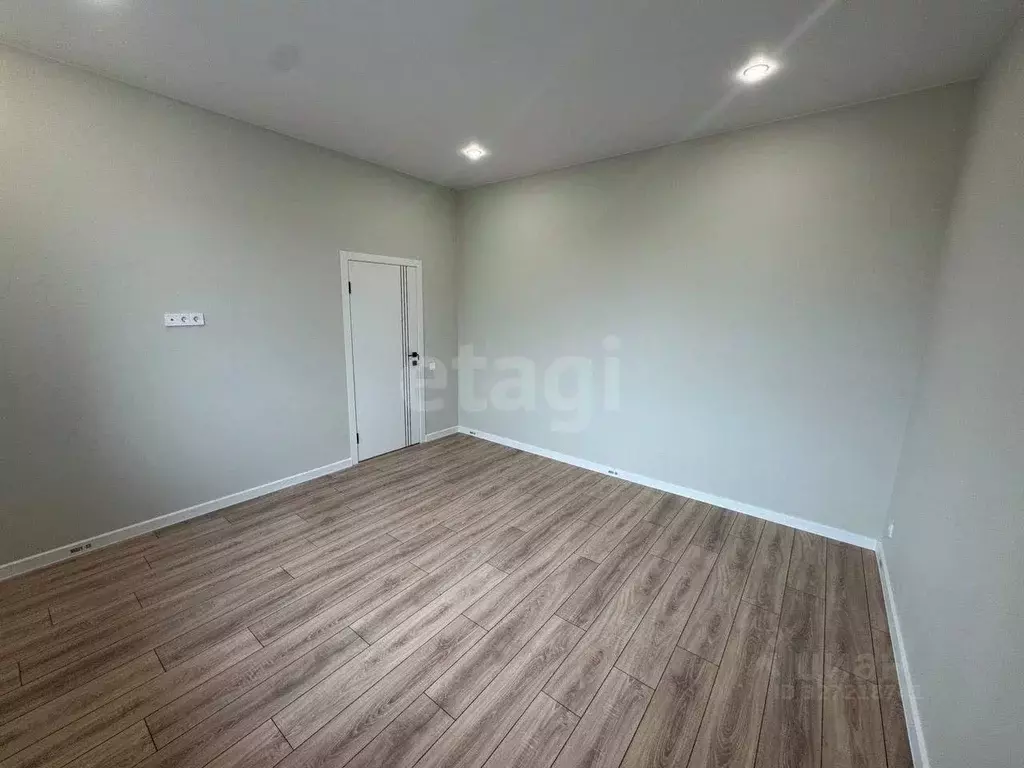 Дом в Тюменская область, Тюменский муниципальный округ, д. Ушакова ул. ... - Фото 1