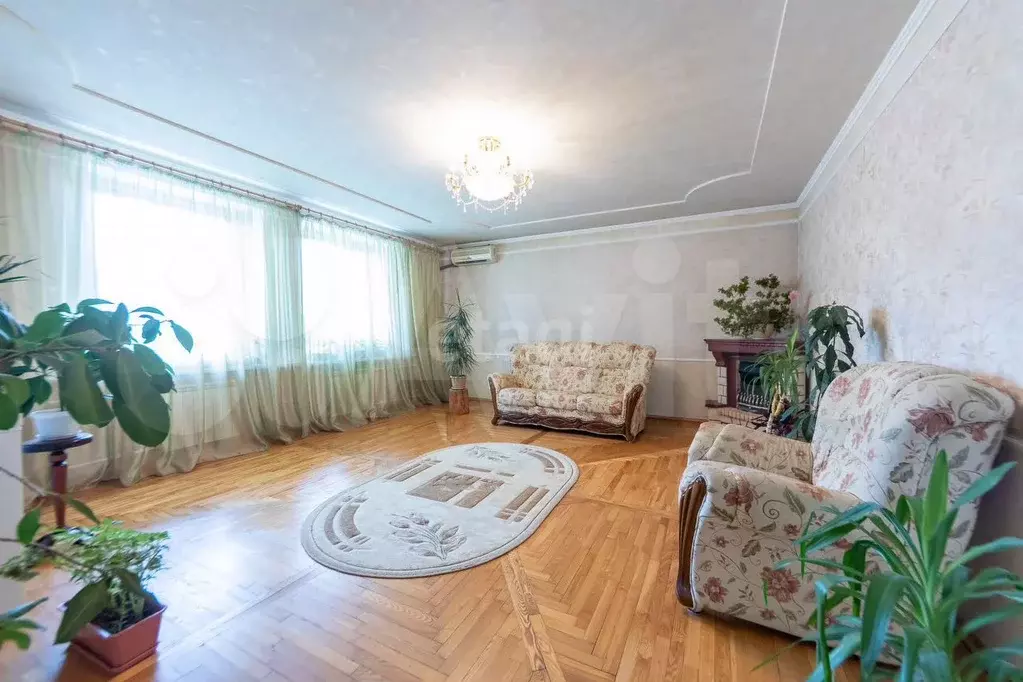 3-к. квартира, 118,4 м, 1/7 эт. - Фото 0