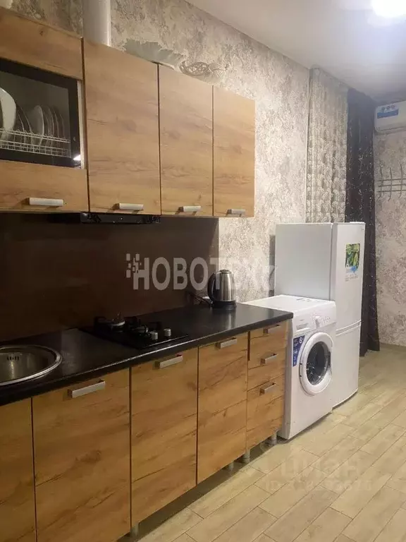 Дом в Краснодарский край, Крымск ул. Красной Розы, 20 (48 м) - Фото 1