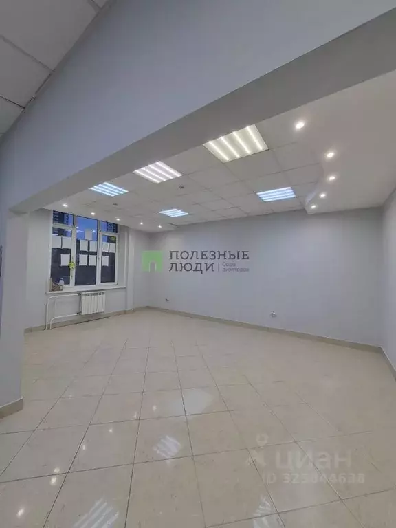 Торговая площадь в Красноярский край, Красноярск ул. Алексеева, 21 (91 ... - Фото 1