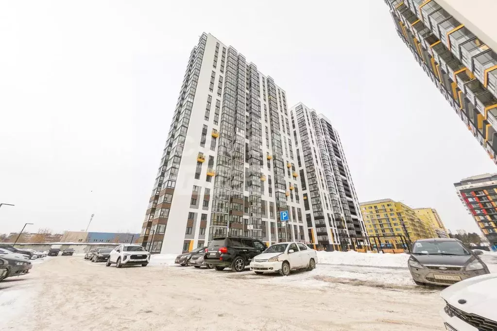 3-к кв. Свердловская область, Екатеринбург ул. Таватуйская, 14А (69.0 ... - Фото 1