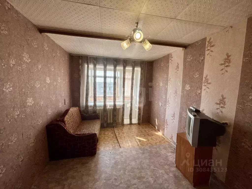 2-к кв. Псковская область, Остров 1 Мая ул., 14/11 (40.2 м) - Фото 1