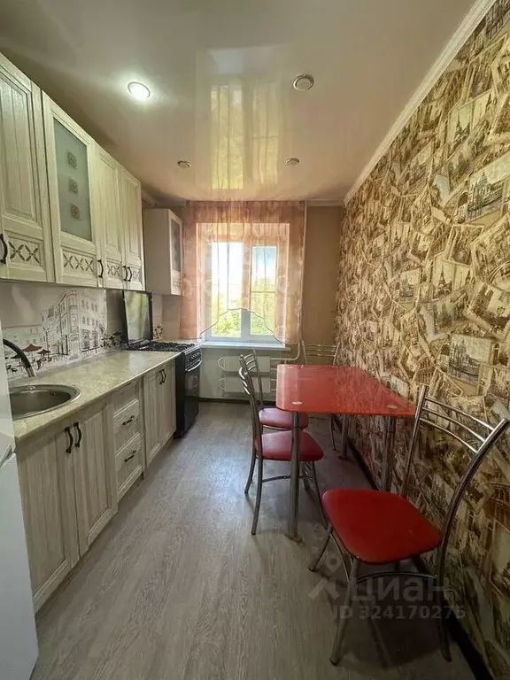 3-к кв. Краснодарский край, Усть-Лабинск ул. Ленина (65.7 м) - Фото 1