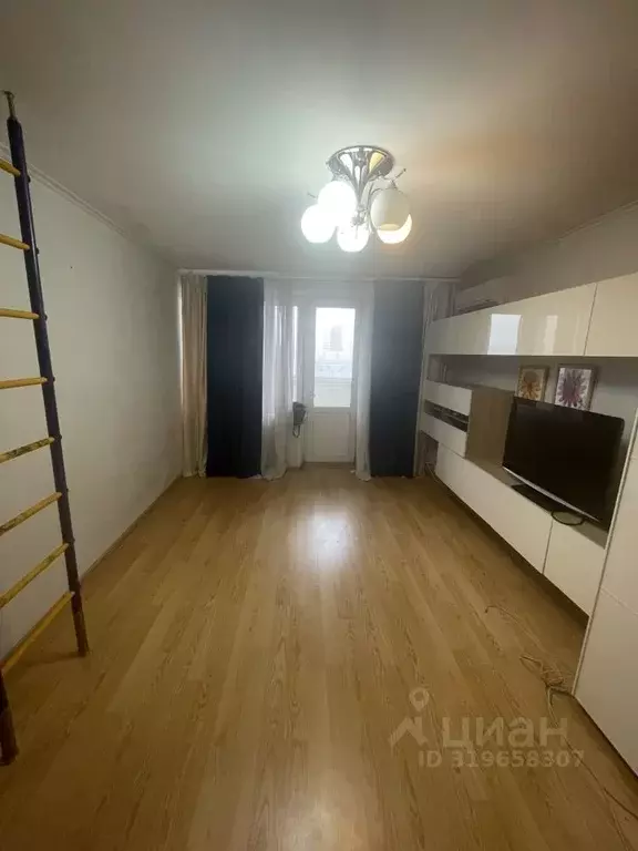3-к кв. Москва ул. Мневники, 13К1 (65.0 м) - Фото 0