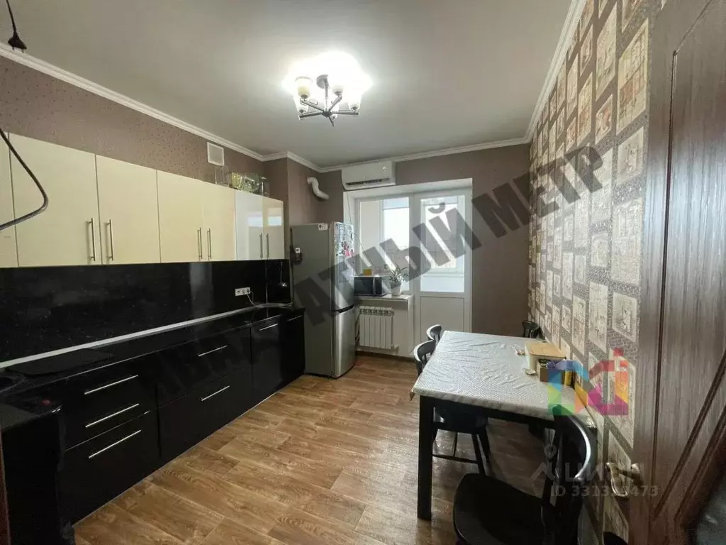 2-к кв. Калмыкия, Элиста ул. Ю. Клыкова, 81Гк2 (64.9 м) - Фото 1