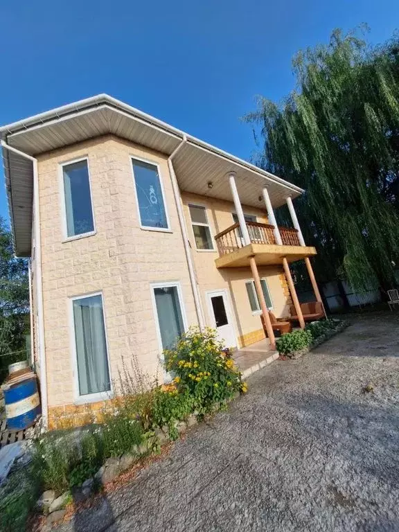 Дом в Приморский край, Владивосток ул. Джамбула, 5 (120 м) - Фото 1