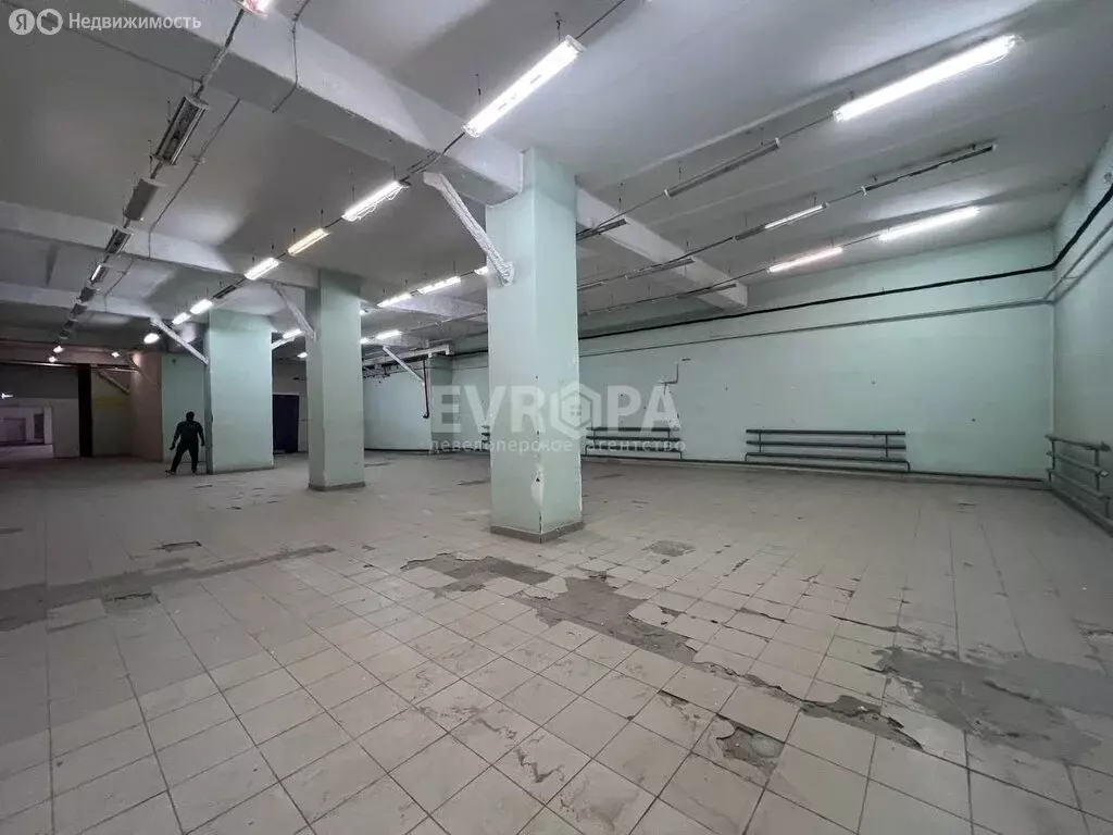 Торговая площадь (300 м) - Фото 2