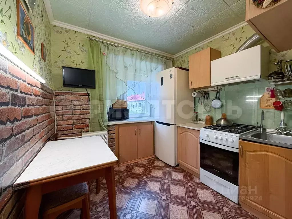 2-к кв. Мурманская область, Мурманск ул. Нахимова, 27 (42.4 м) - Фото 1