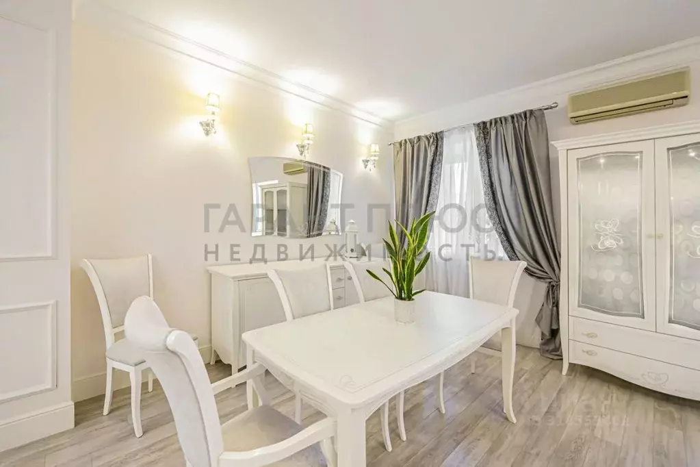 4-к кв. Липецкая область, Липецк Коммунальная ул., 14А (117.8 м) - Фото 1