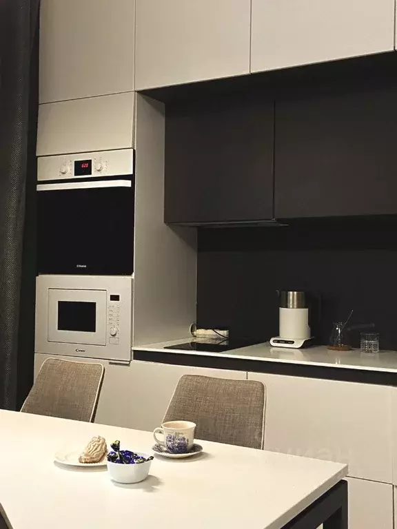 2-к кв. Пермский край, Пермь ул. Революции, 50 (75.8 м) - Фото 1