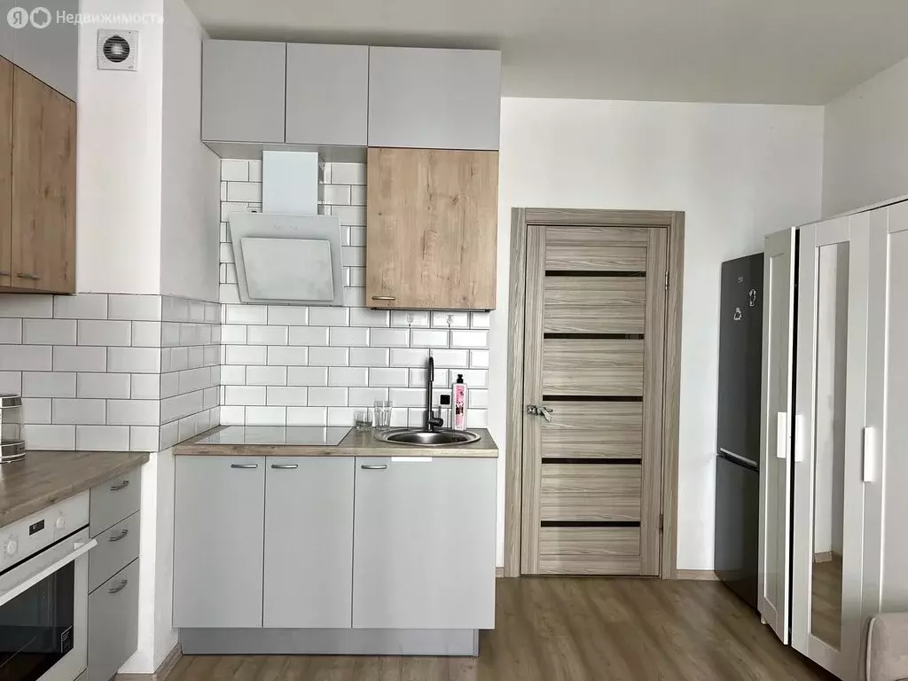 Квартира-студия: Санкт-Петербург, Среднерогатская улица, 16к2 (22.5 м) - Фото 0