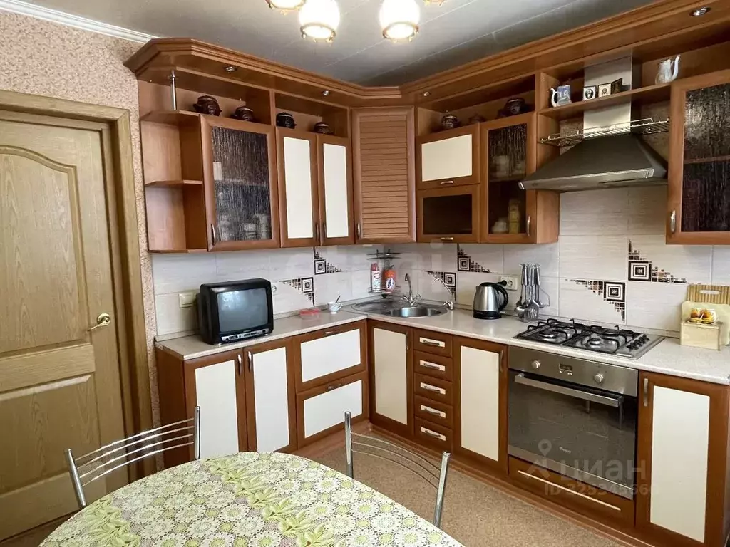 3-к кв. Мордовия, Саранск Республиканская ул., 7 (73.1 м) - Фото 1