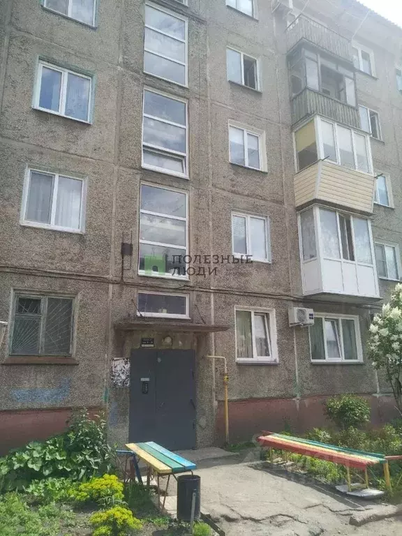2-к кв. Омская область, Омск Краснознаменная ул., 2Г (41.3 м) - Фото 0