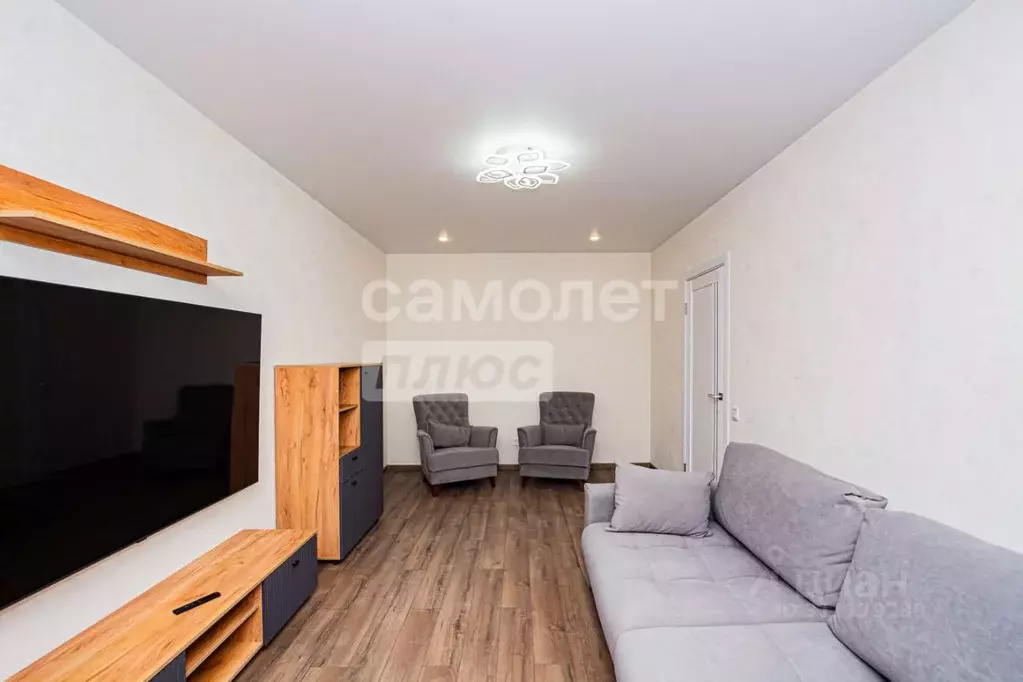 2-к кв. Липецкая область, Липецк 15-й мкр, 23 (50.5 м) - Фото 0