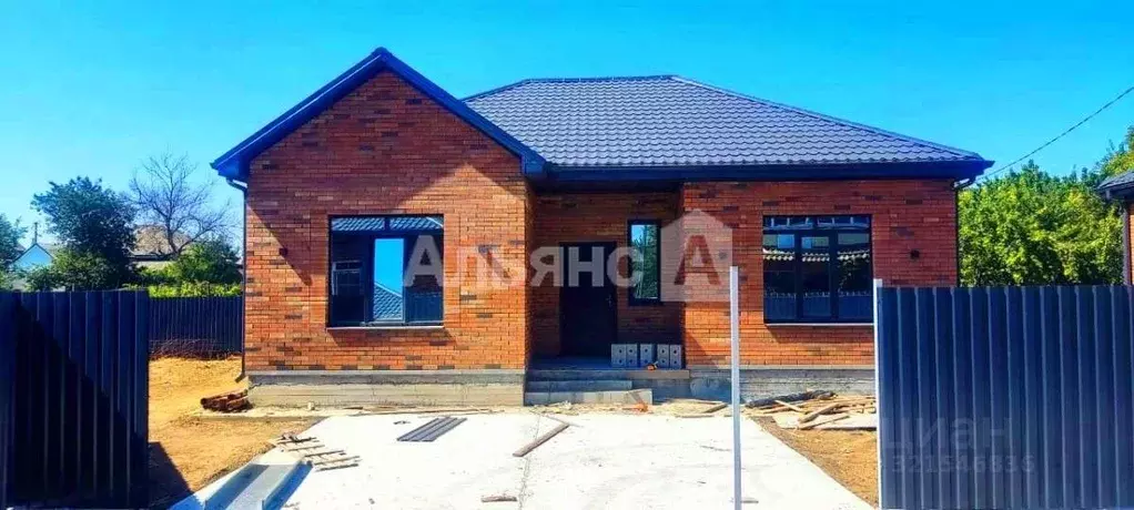 Дом в Ростовская область, Волгодонск Пионерская ул. (95 м) - Фото 1