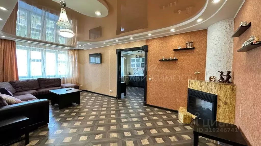 3-к кв. Тюменская область, Тюмень ул. Сакко, 30 (101.5 м) - Фото 1