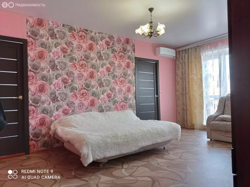 3-комнатная квартира: Яровое, квартал Б, 12 (57.9 м) - Фото 1