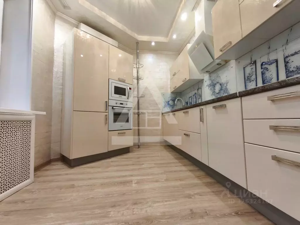 2-к кв. Челябинская область, Челябинск ул. Цвиллинга, 47в (85.0 м) - Фото 2