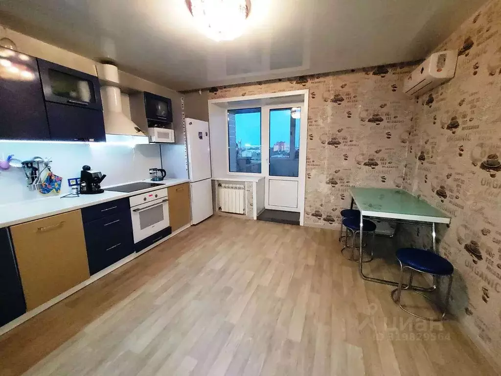 3-к кв. Амурская область, Благовещенск ул. Строителей, 68 (100.2 м) - Фото 1