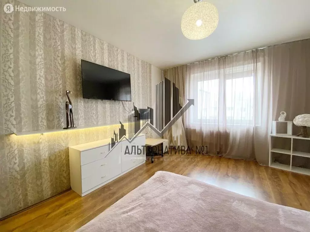 Однушка в калуге. Квартира студия в калуге. Берникова, дом 83. Трехкомнатная квартира в малоярославце. Однокомнатная квартира калужская область.