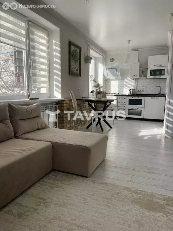 2-комнатная квартира: Симферополь, переулок Молодых Подпольщиков, 7/10 ... - Фото 1