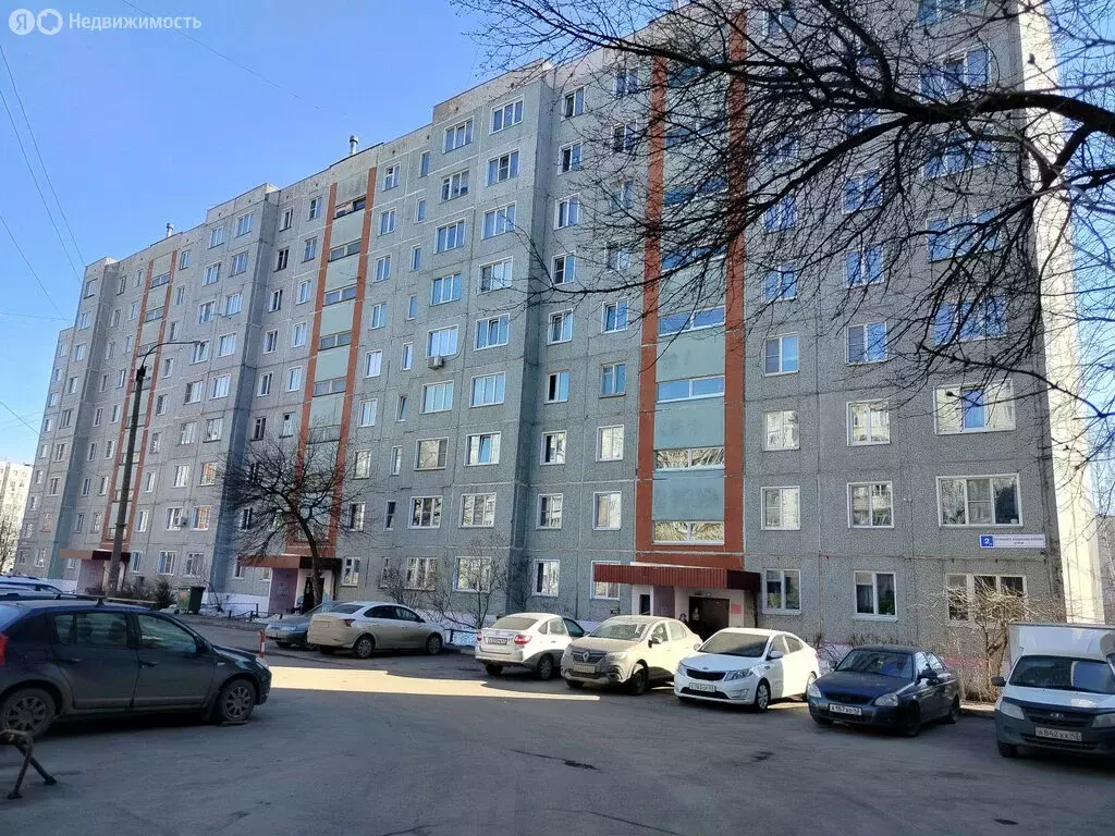 2-комнатная квартира: Киров, микрорайон Юго-Западный, улица Космонавта ... - Фото 1