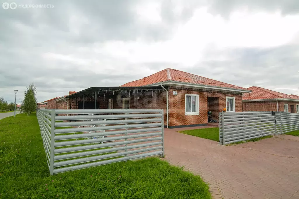 Дом в Калининградская область, Гурьевский муниципальный округ, посёлок ... - Фото 2