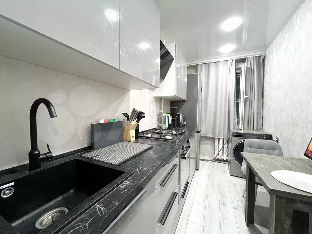 2-к. квартира, 46 м, 1/5 эт. - Фото 0