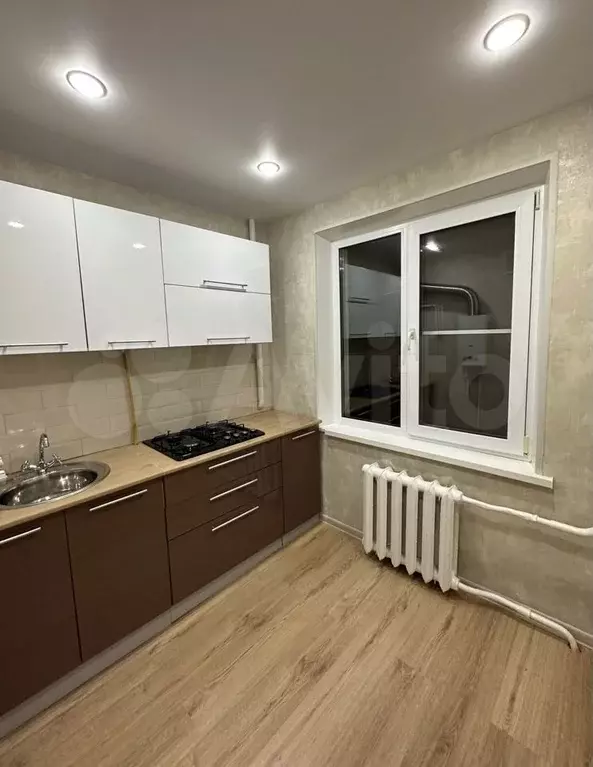 3-к. квартира, 50 м, 1/5 эт. - Фото 1