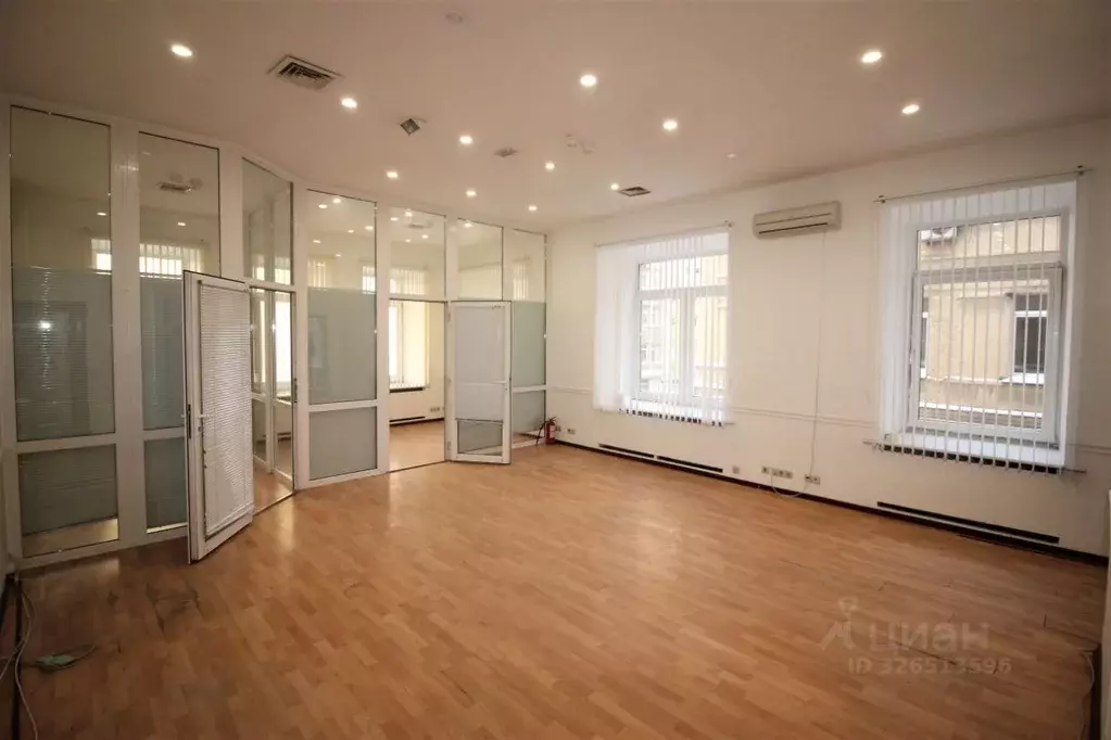 Офис в Москва 1-я Тверская-Ямская ул., 6 (64 м) - Фото 1