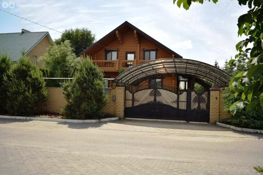 Дом в село Усады, Казанская улица, 3А (200 м) - Фото 1