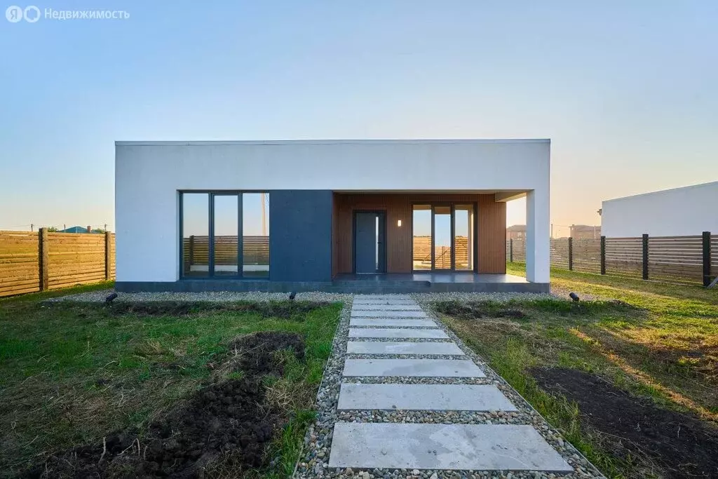Дом в посёлок Агроном, улица им. М.П. Братчиковой, 13 (90 м) - Фото 1
