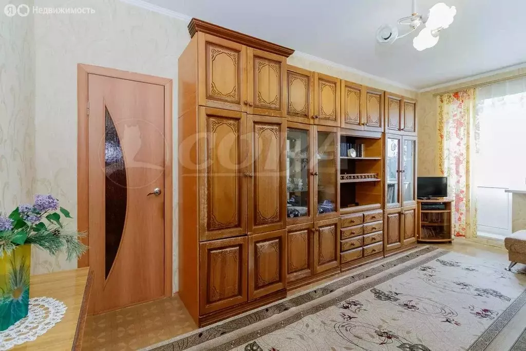 2-комнатная квартира: Тюмень, улица Володарского, 34 (54.8 м) - Фото 0