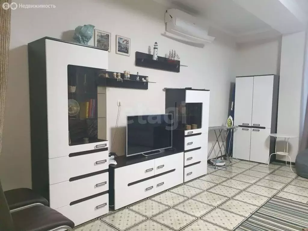 Квартира-студия: Севастополь, Фиолентовское шоссе, 76 (57.1 м) - Фото 1
