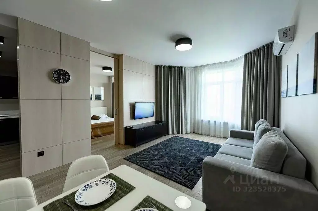 1-к кв. Оренбургская область, Оренбург ул. Чкалова, 51/1 (55.0 м) - Фото 1