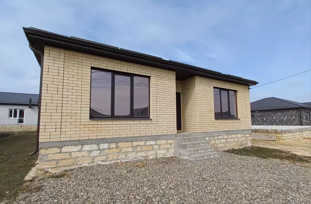 Дом в Ставропольский край, Михайловск Шпаковский район, ул. Вячеслава ... - Фото 2