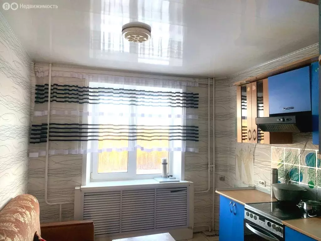 3-комнатная квартира: Братск, улица Курчатова, 64 (64.9 м) - Фото 1