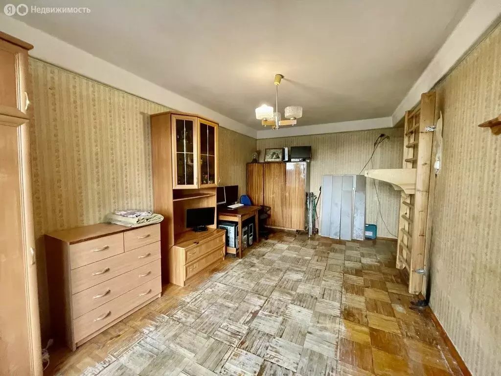 3-комнатная квартира: Санкт-Петербург, 2-я Комсомольская улица, 40к1 ... - Фото 0
