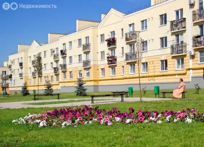 1-комнатная квартира: посёлок городского типа Стройкерамика, улица ... - Фото 2